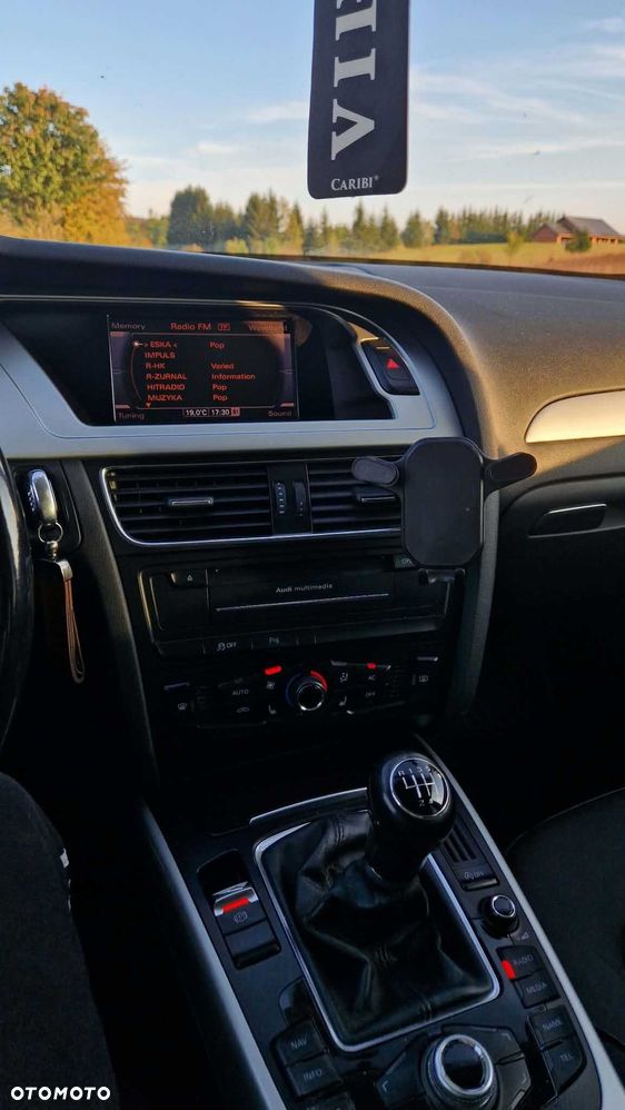 Audi A4 Avant - 5