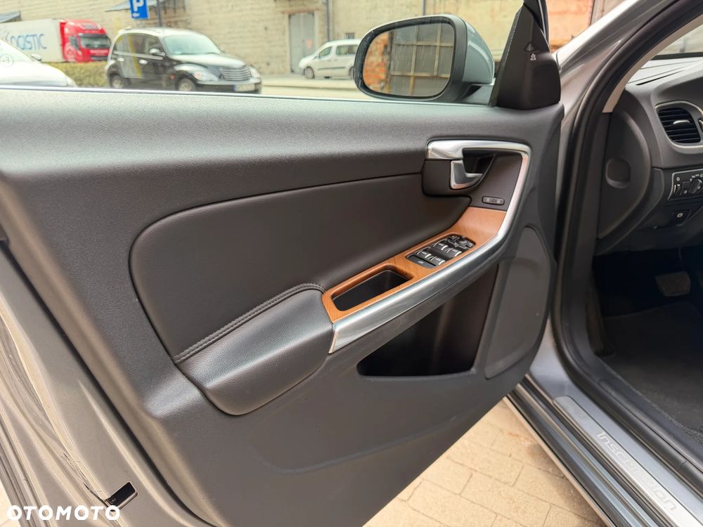 Volvo S60 T5 Geartronic Summum - 13