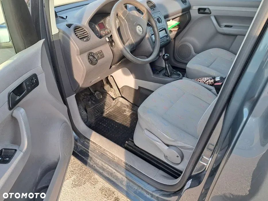 Volkswagen Caddy - 8