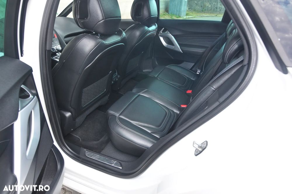 Citroën DS5 Hybrid4 EGS6 SportChic - 9