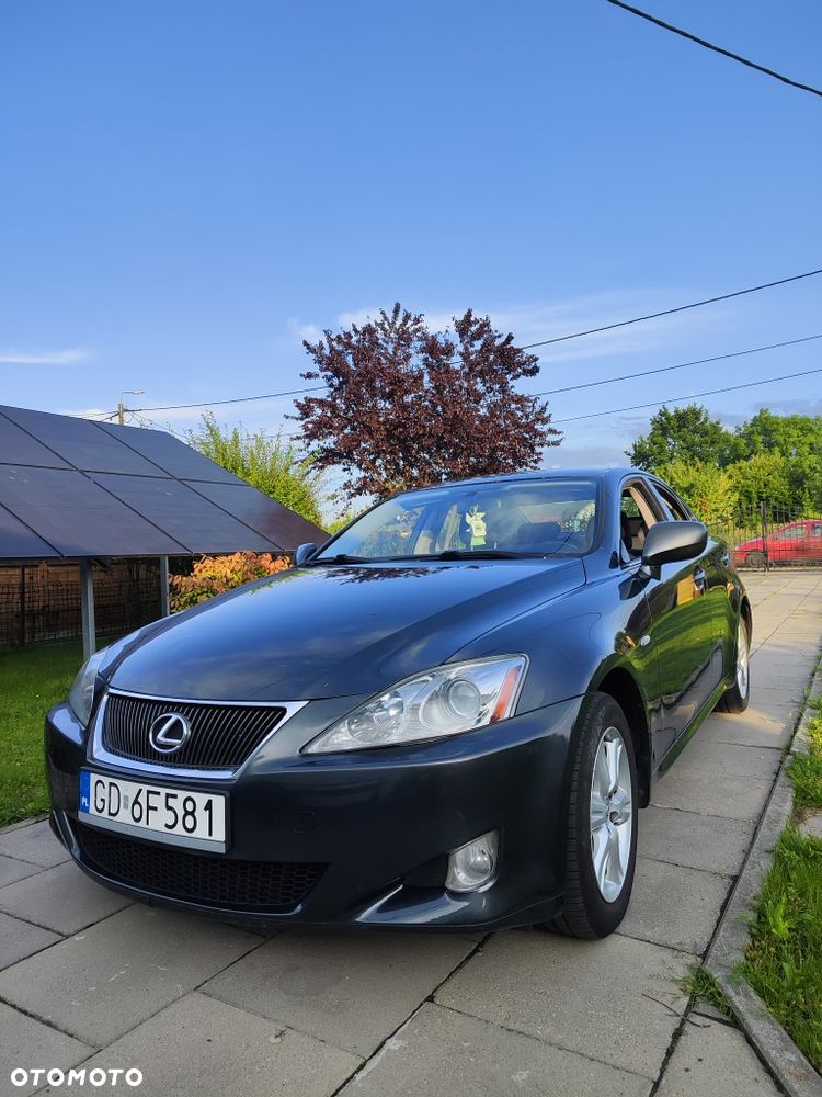 Lexus IS - 8