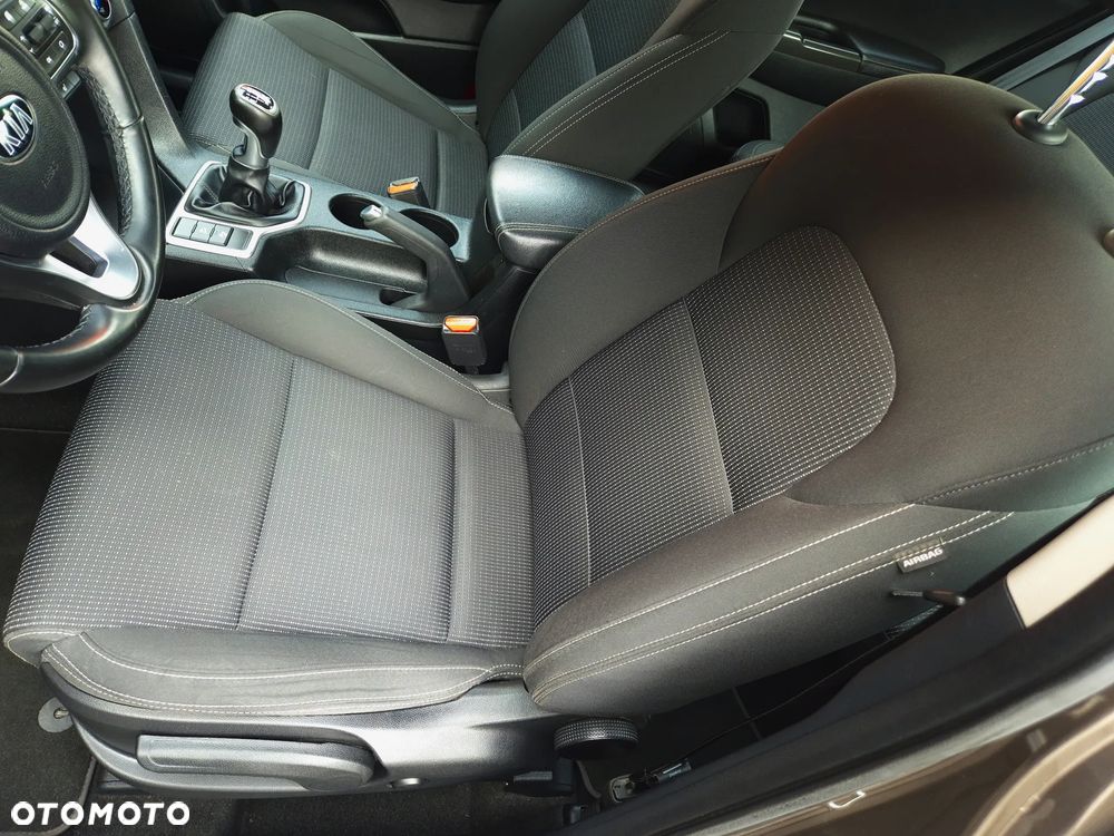 Kia Sportage 1.6 GDI 2WD VISION - 16