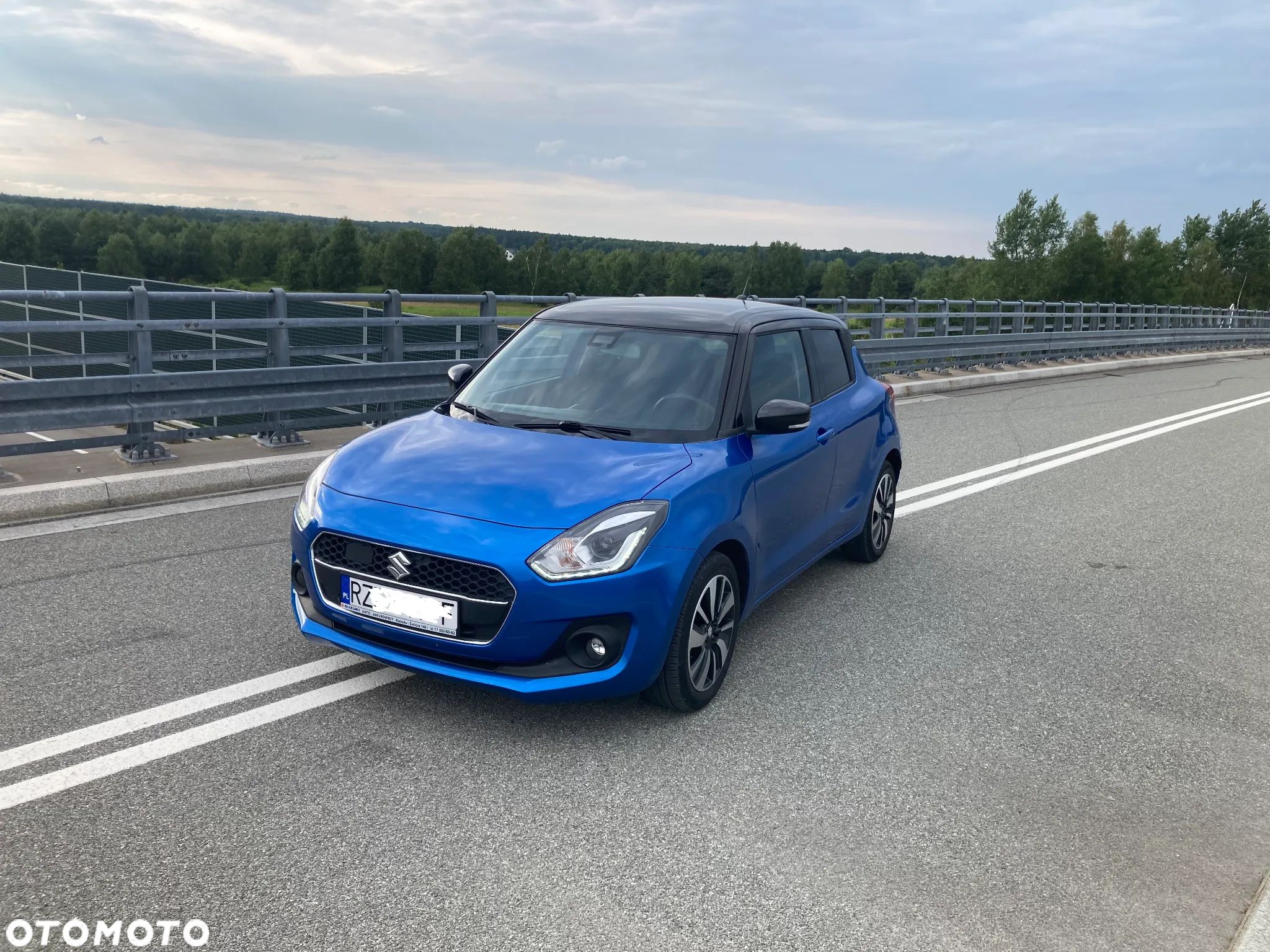 Suzuki Swift 1.2 Dualjet Hybrid Comfort - 1