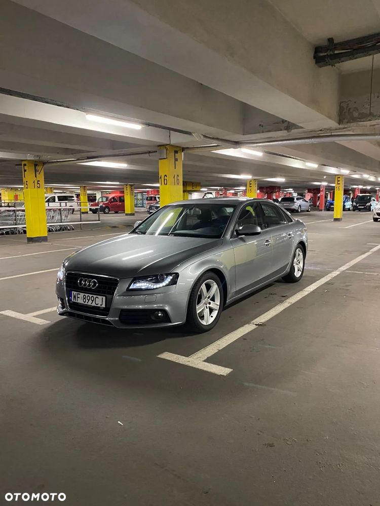Audi A4 - 1