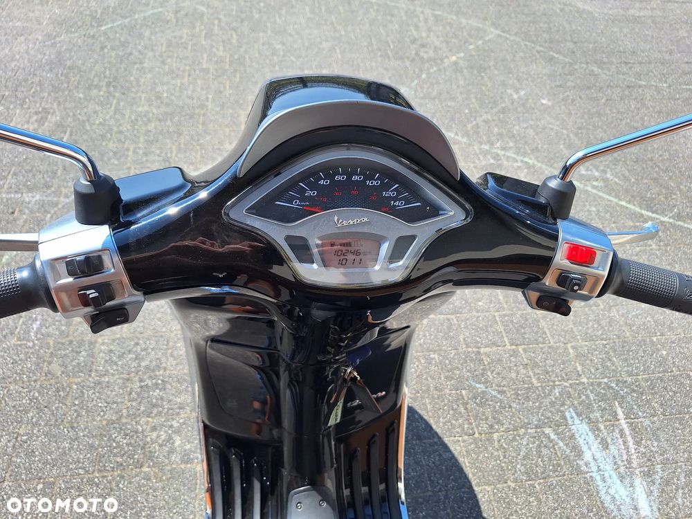 Piaggio Vespa - 9