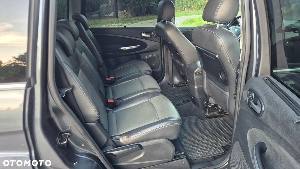 Ford Galaxy 2.0 TDCi Ghia - 12