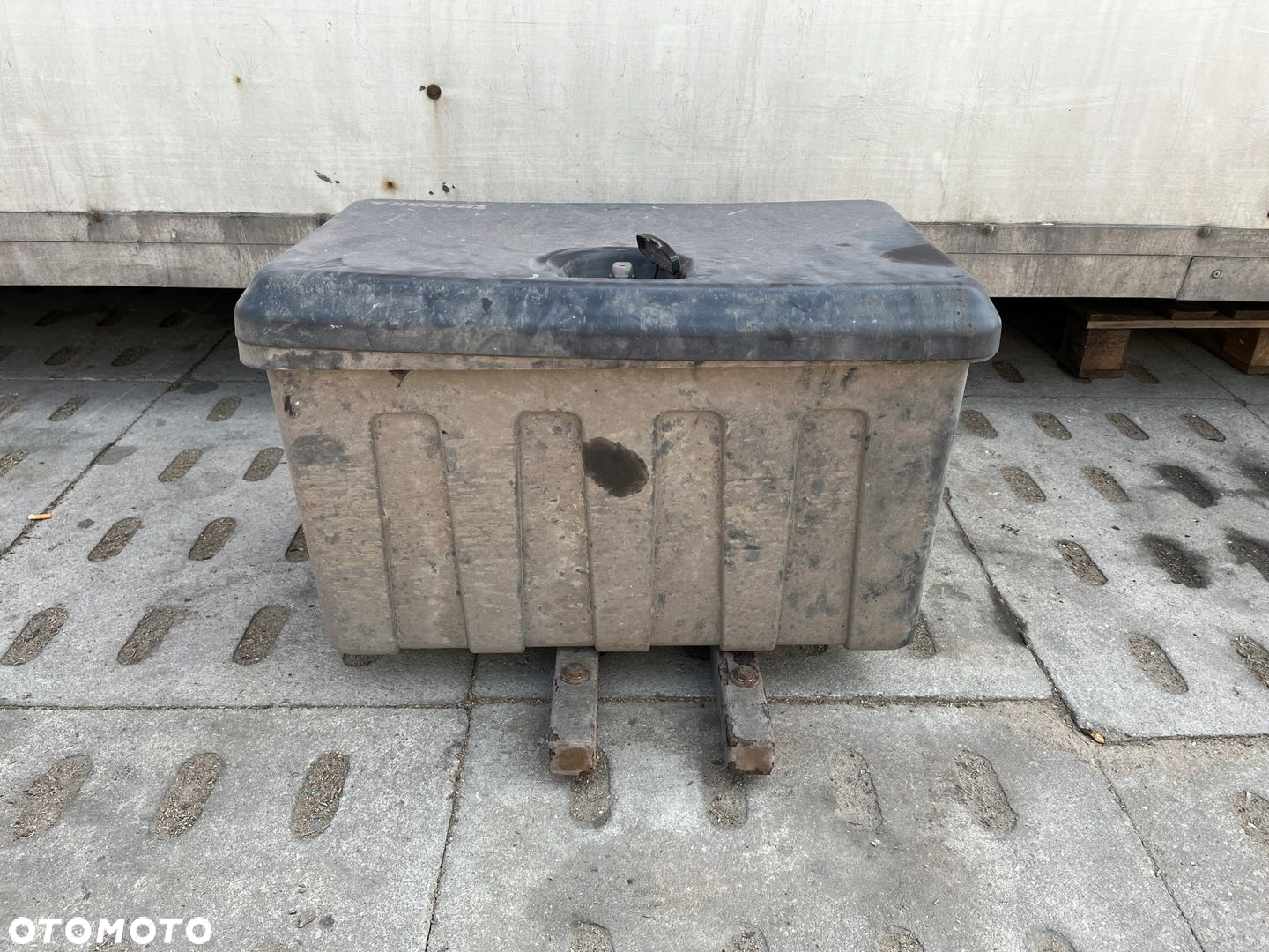 iveco euro cargo II kufer schowek skrzynka narzędziowa TRAPAR - 2