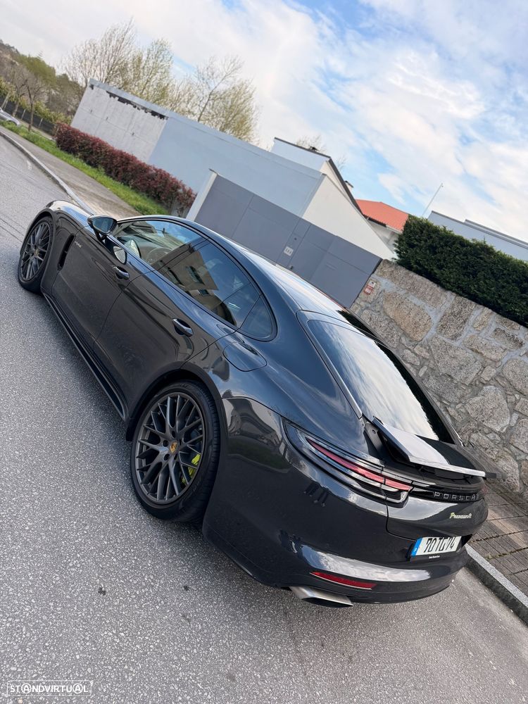 Porsche Panamera 4 E-Hybrid - 10