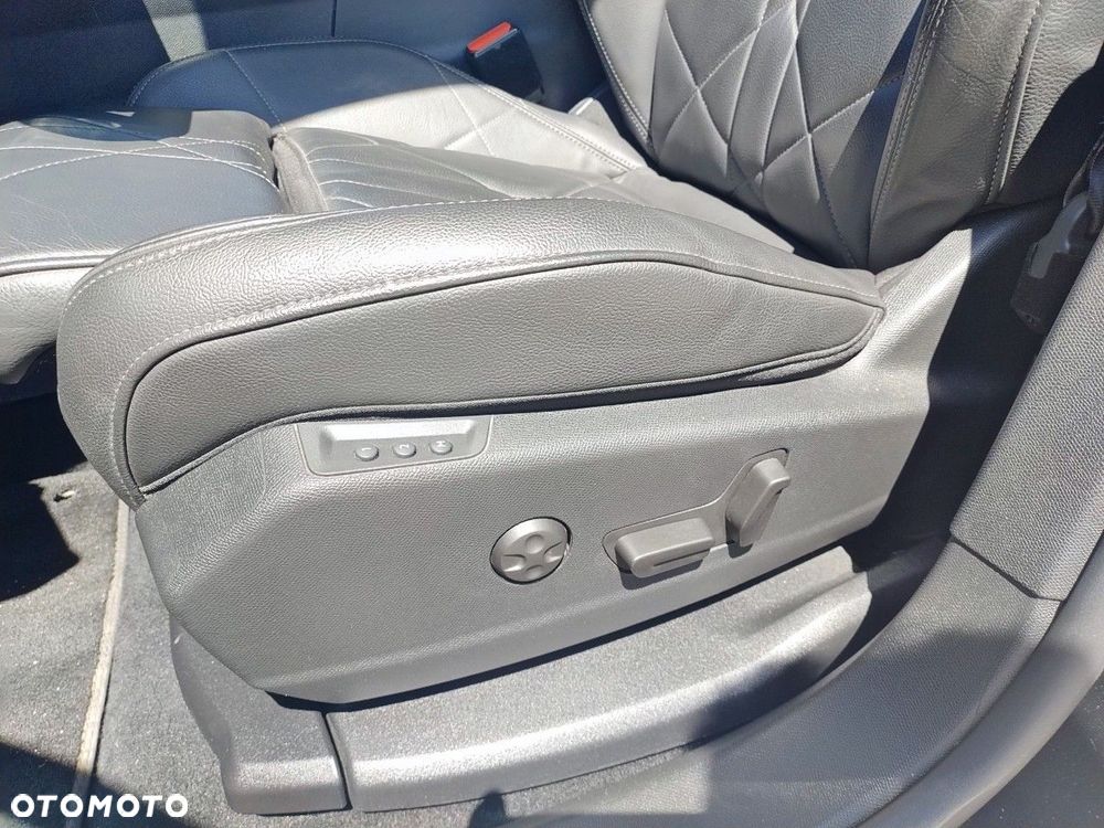 DS Automobiles DS 7 Crossback - 12