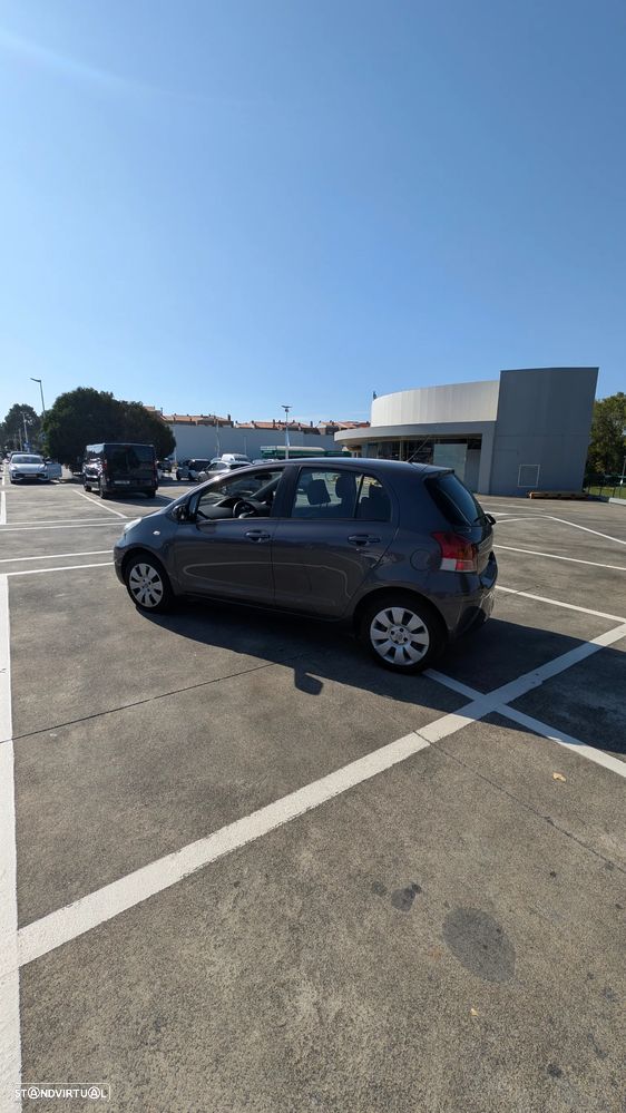Toyota Yaris - 2