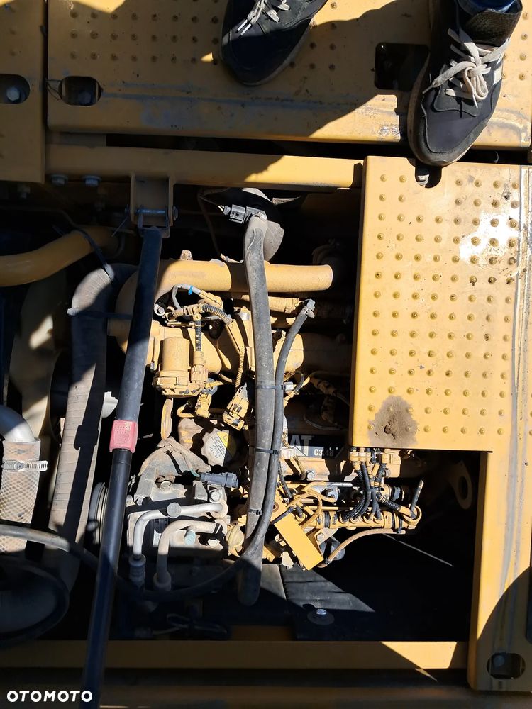 Caterpillar F LGC - 15