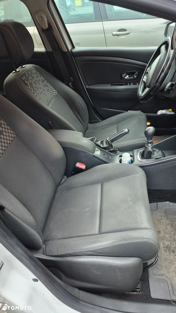 Renault Megane 1.6 16V Style Edition - 15