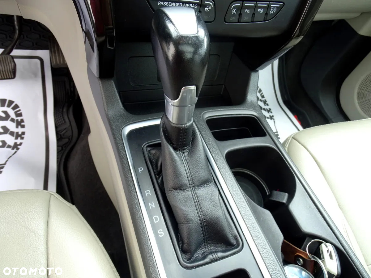 Ford Escape 2.0 EcoBoost AWD Titanium - 20