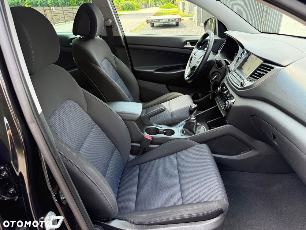 Hyundai Tucson blue 1.6 GDi 2WD Navi - 12