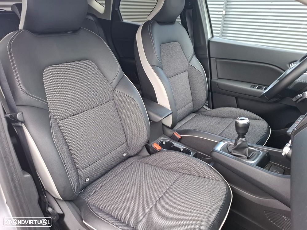 Renault Captur 1.0 TCe Exclusive - 24