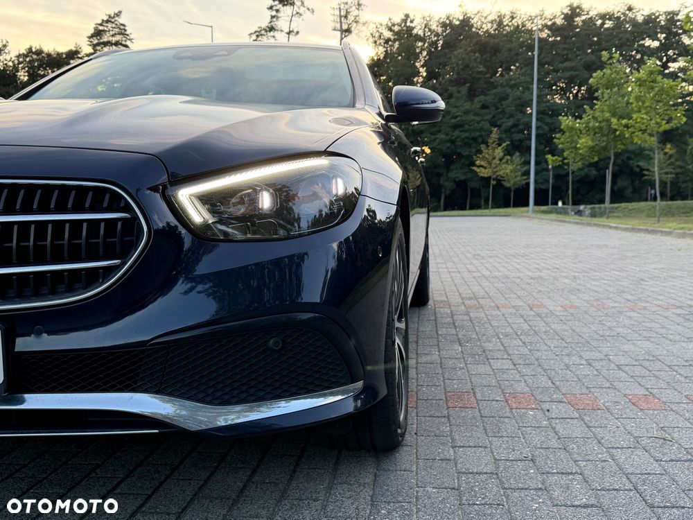 Mercedes-Benz Klasa E 300 9G-TRONIC Night Edition - 14