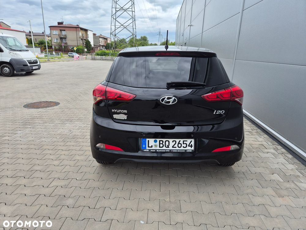 Hyundai i20 1.2 YES - 10