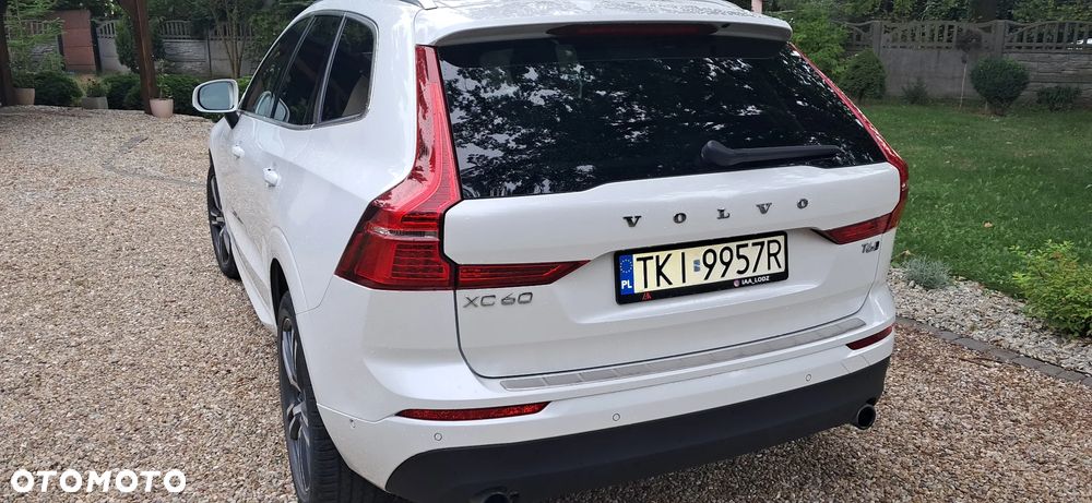 Volvo XC 60 T6 AWD Momentum - 4