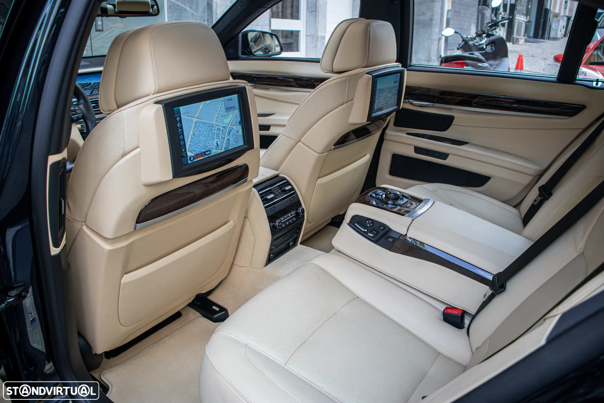 BMW 760 i - 40