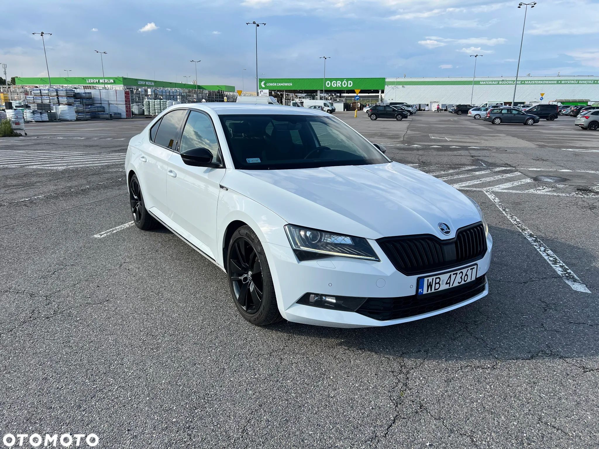 Skoda Superb 2.0 TDI Sportline DSG - 1