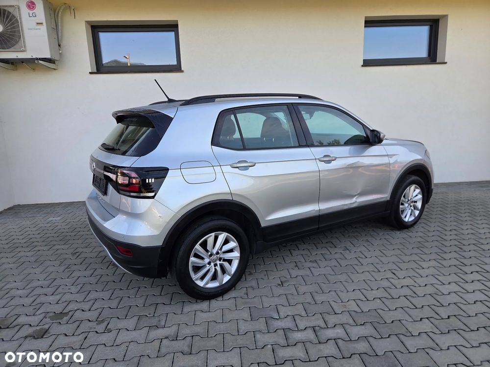 Volkswagen T-Cross - 15