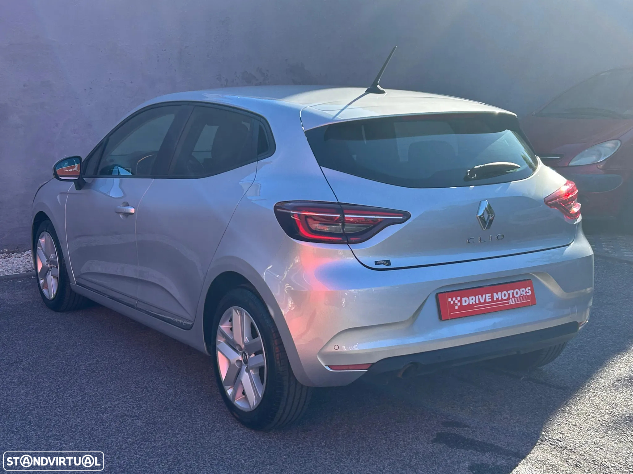 Renault Clio BLUE dCi 85 BUSINESS EDITION - 11