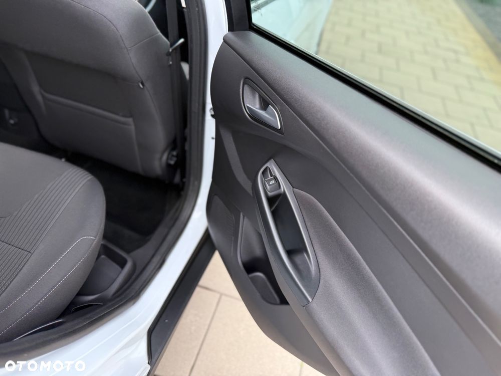 Ford Focus 1.0 EcoBoost Titanium - 17