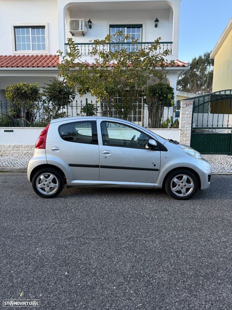 Peugeot 107 1.0 Black&Silver E5 - 1