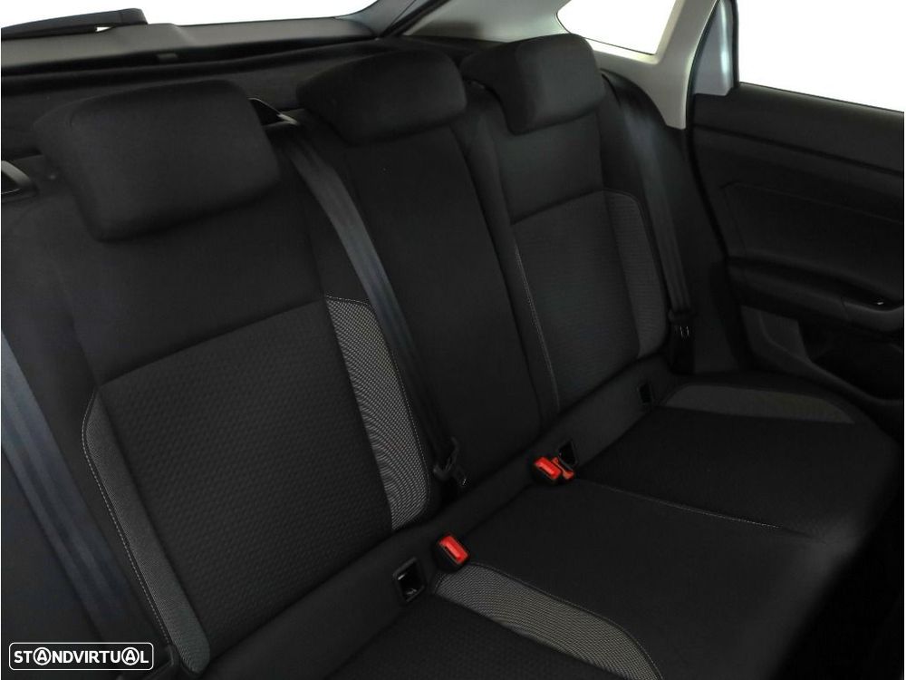 VW Taigo 1.0 TSI Urban - 16