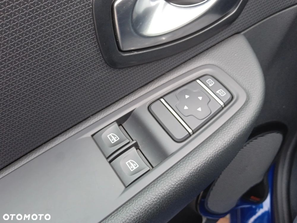 Renault Clio 1.2 16V Alize - 19