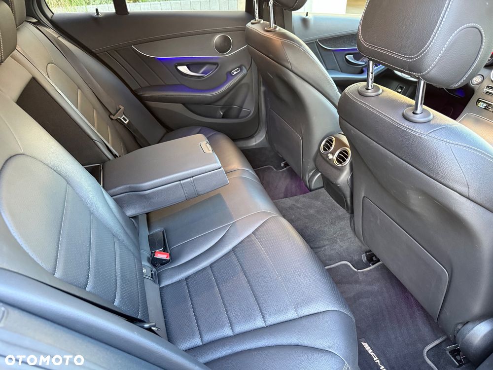 Mercedes-Benz Klasa C 300 d 4MATIC 9G-TRONIC - 17