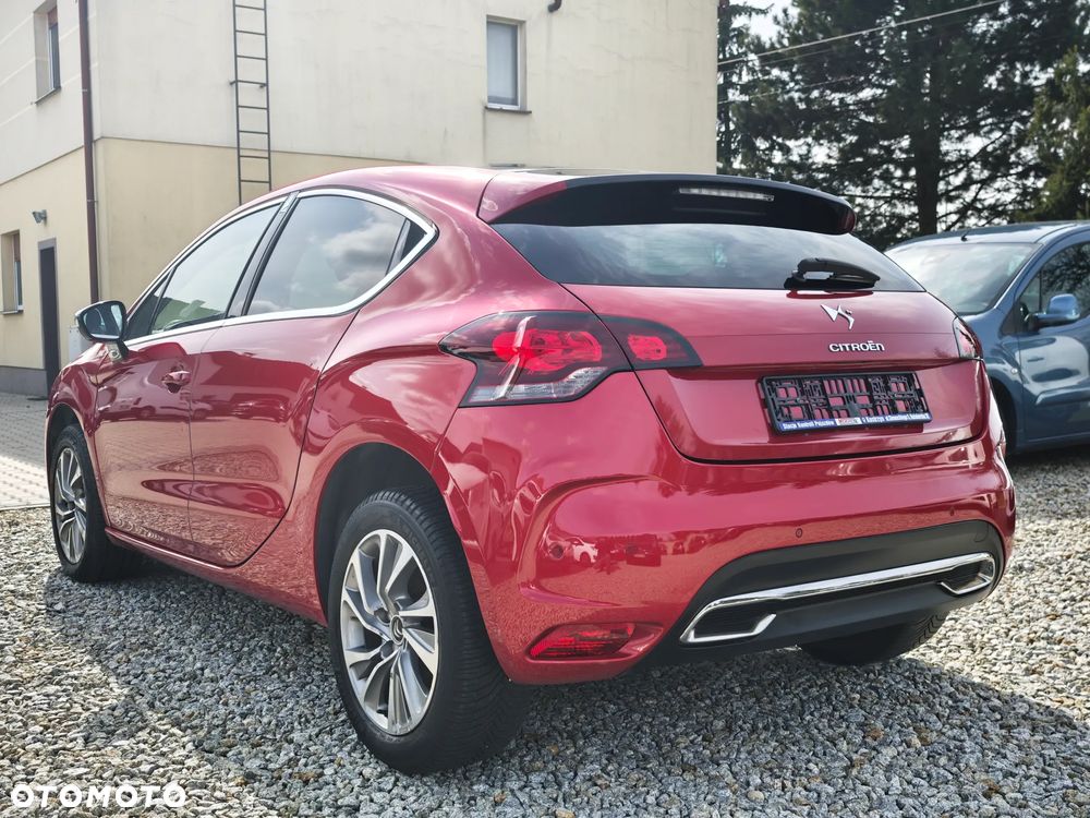 Citroën DS4 BlueHDi 150 S&S SoChic - 10