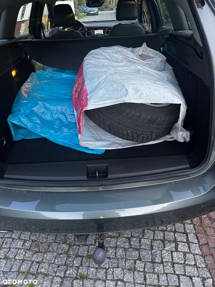 Opel Astra 1.6 CDTI Elite S&S - 10