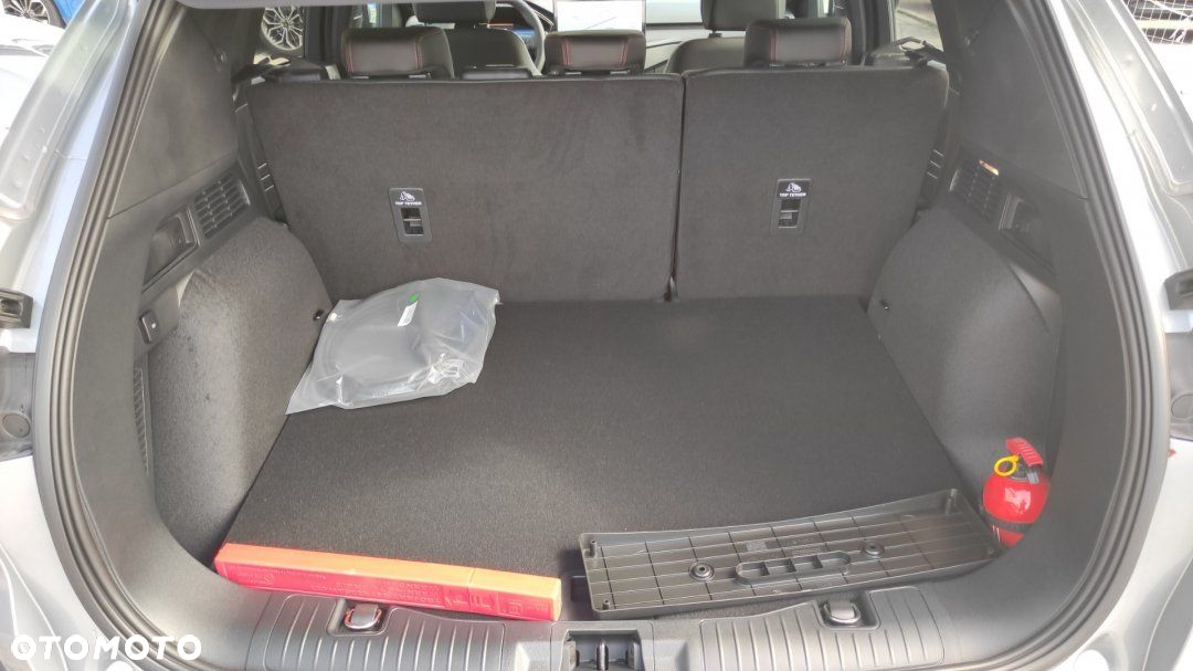Ford Kuga - 12