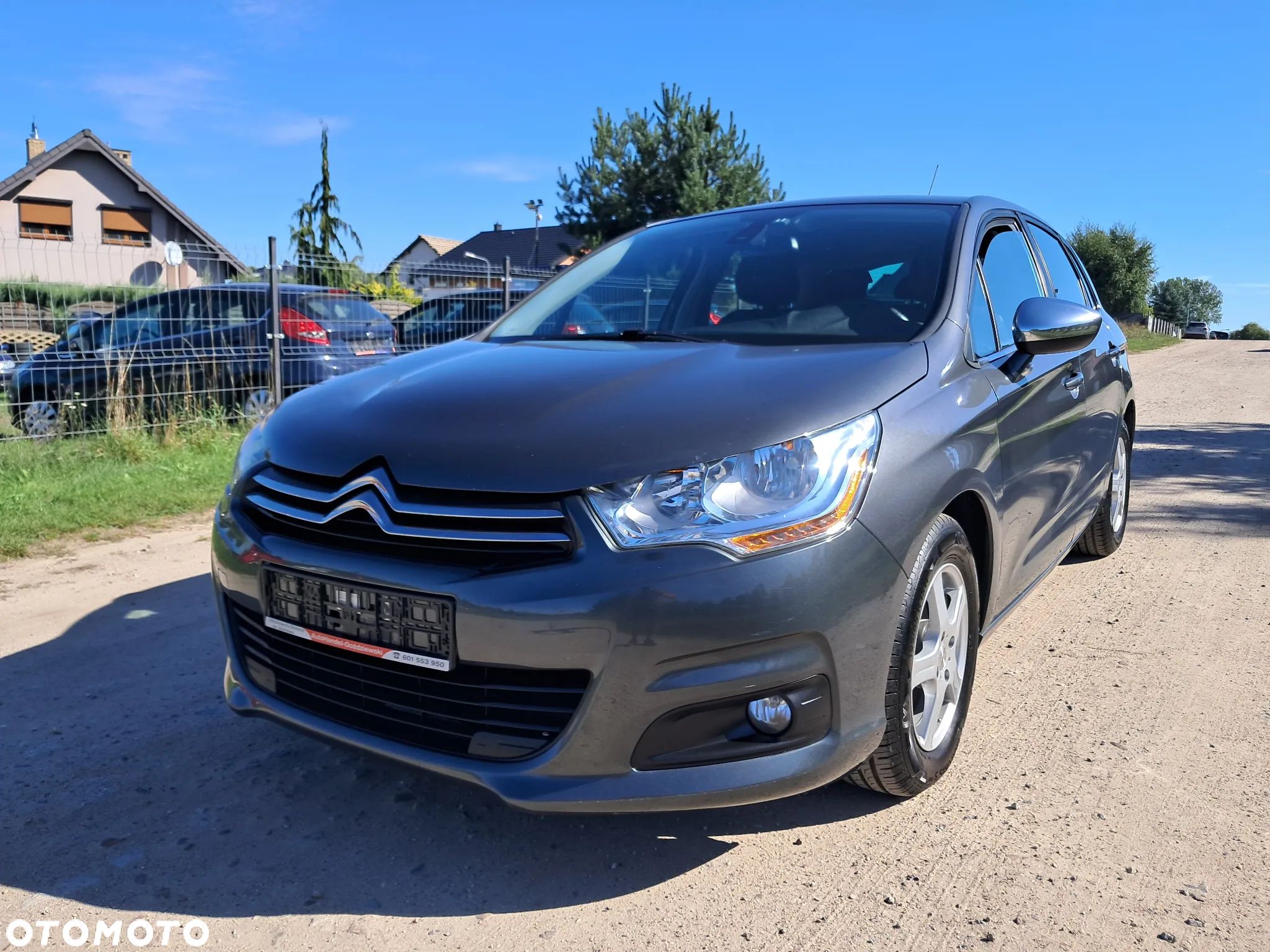 Citroën C4 e-HDi 115 Exclusive - 1