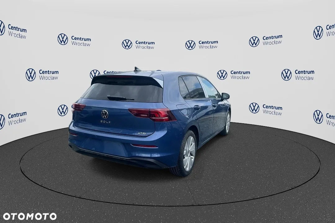 Volkswagen Golf - 5