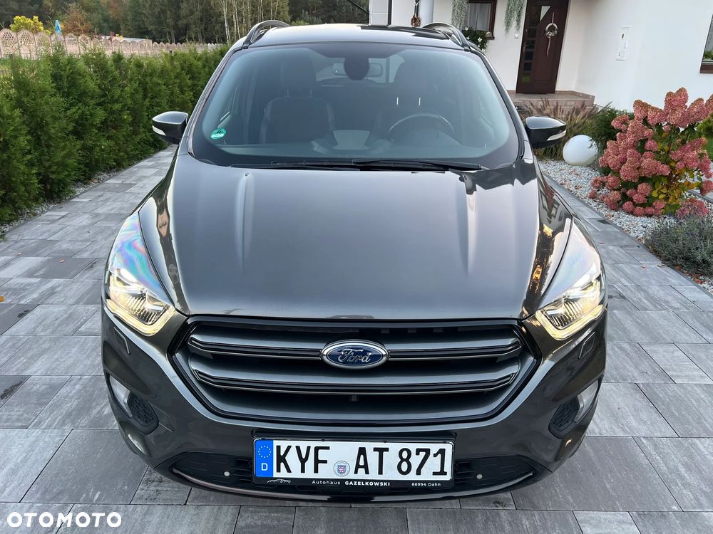 Ford Kuga 2.0 TDCi 2x4 ST-Line - 5