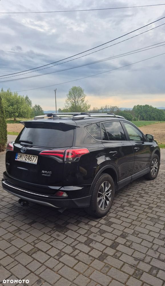 Toyota RAV4 Hybrid Premium 4x4 - 5