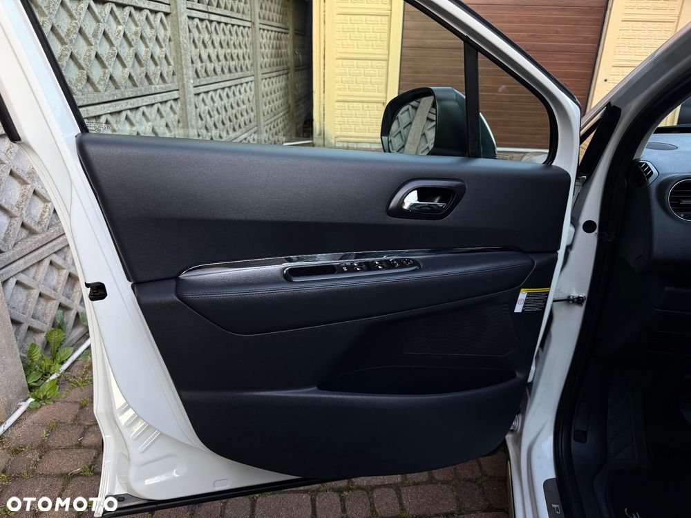 Peugeot 3008 HDi 150 Allure - 9