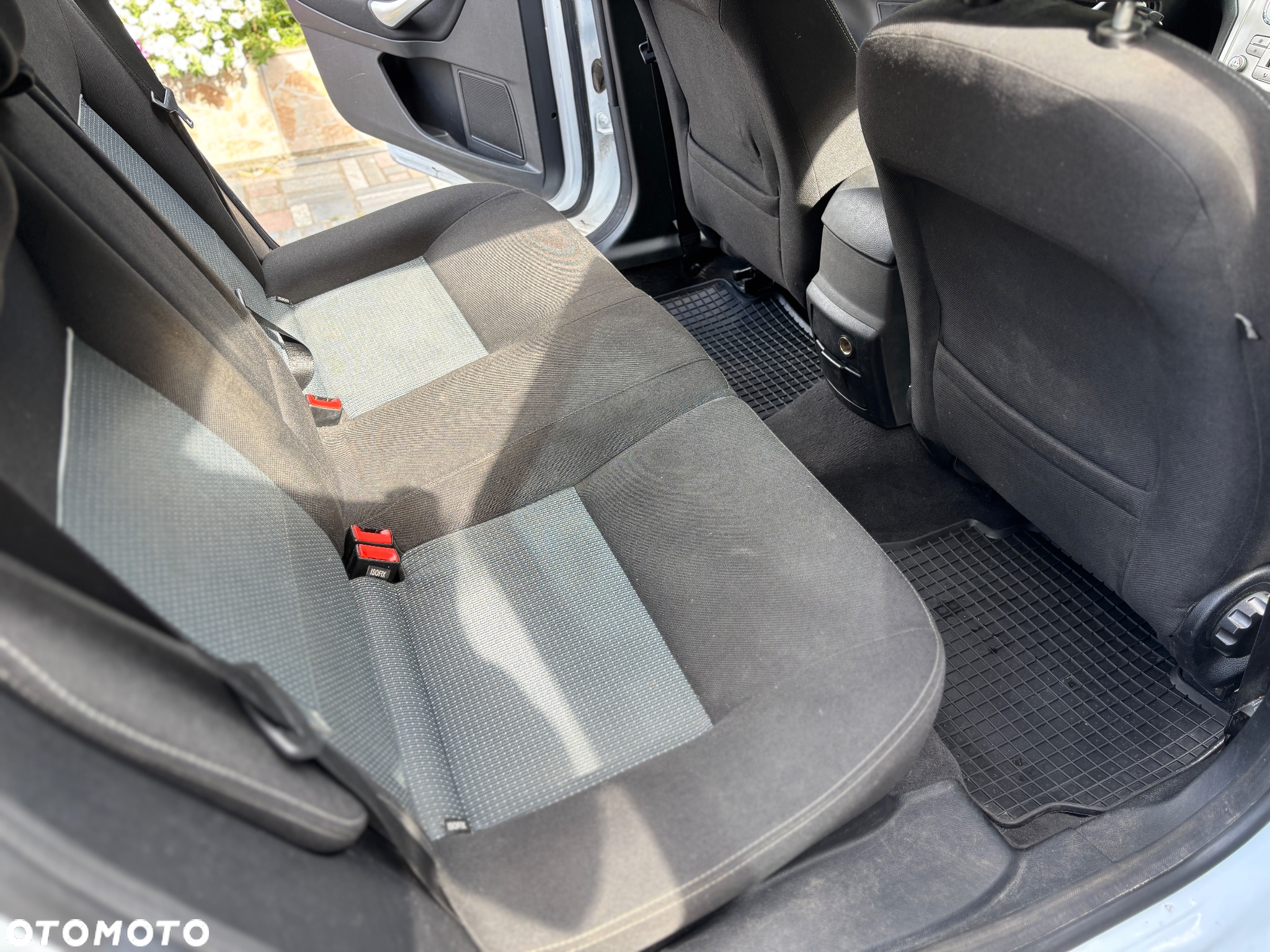 Ford Mondeo 1.6 Trend - 16