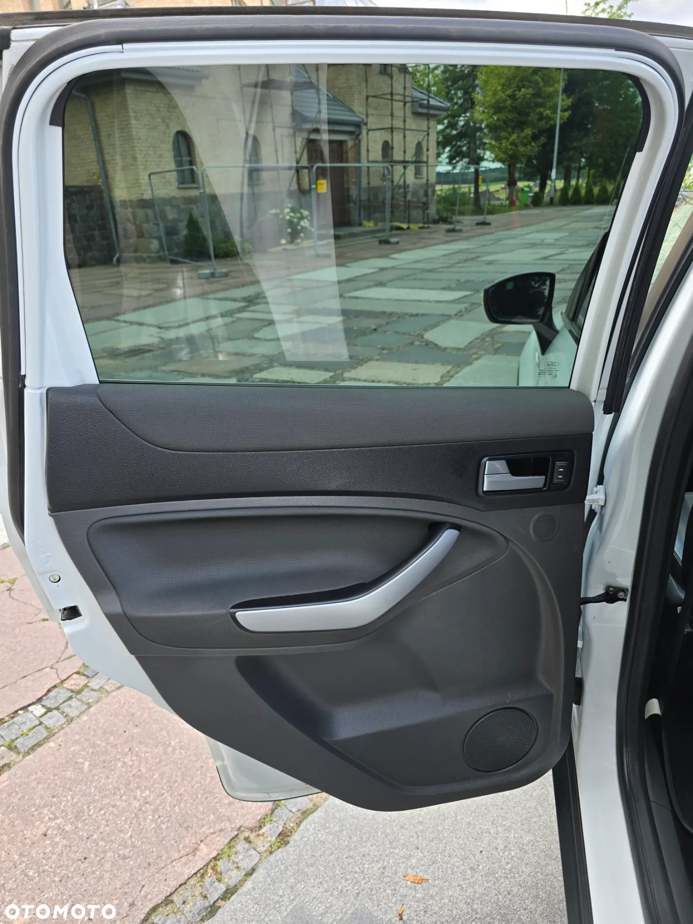 Ford Kuga 2.0 TDCi 4x4 Titanium - 20
