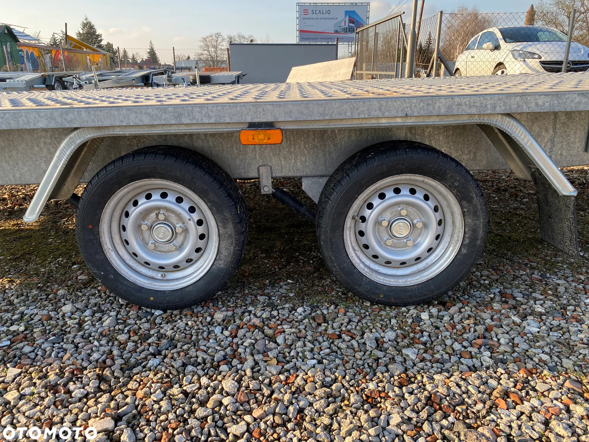 Niewiadów Mars 600X220 CM DMC 3500KG PŁASKA 2 OSIOWA DO PRZEWOZU SAMOCHODÓW I MASZYN MAŁE KOŁA 13 WZMACNIANE WYPEŁNIENIE BLACHA ALU Z KOŁEM ZAPASOWYM | RATY | LEASING | - 11