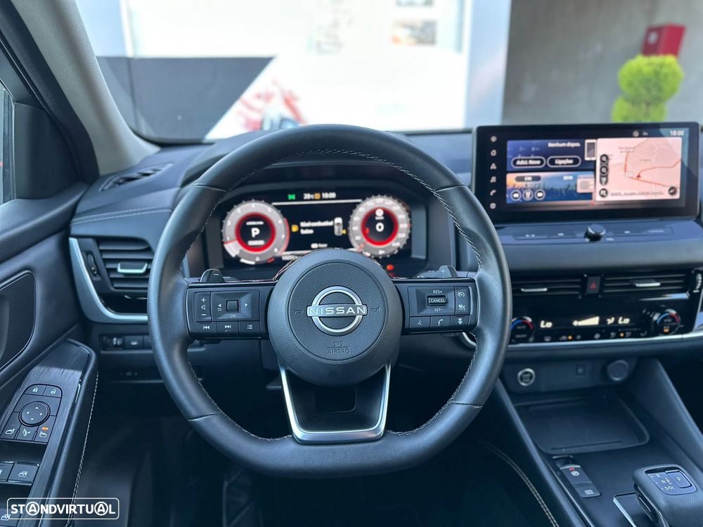 Nissan Qashqai 1.3 DIG-T N-Connecta Xtronic - 19