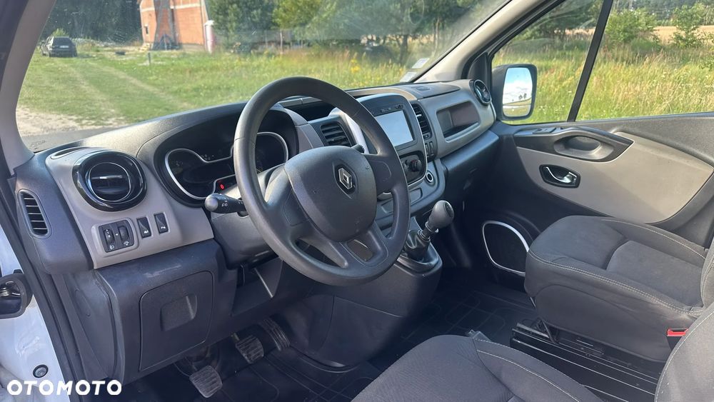 Renault Trafic - 10