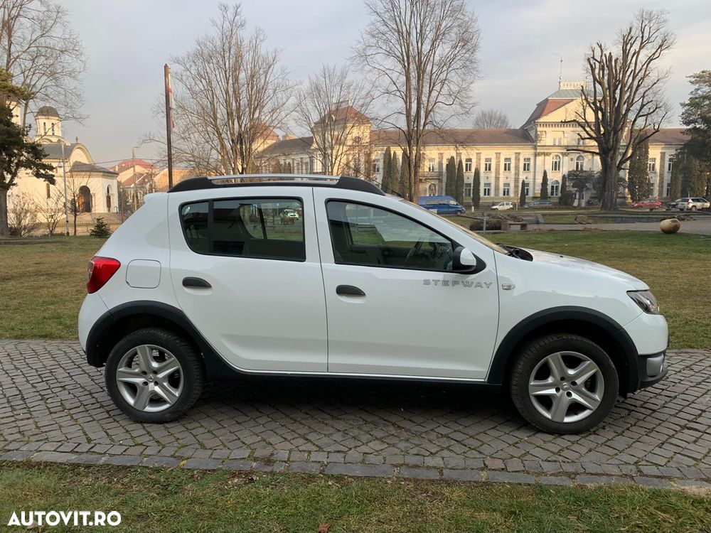 Dacia Sandero Stepway TCe 90 (S&S) Prestige - 4