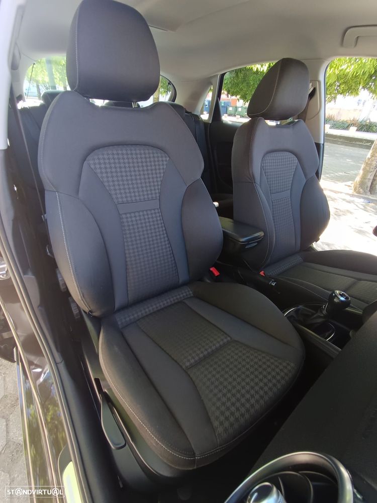 Audi A1 Sportback 1.6 TDI Advance - 9