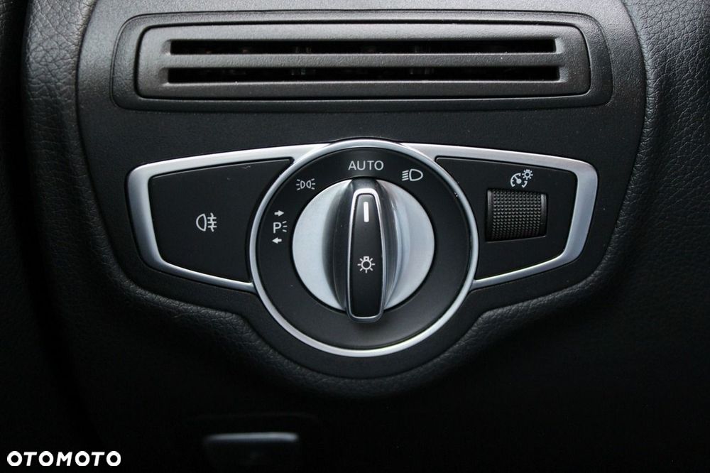 Mercedes-Benz Klasa C 200 d 9G-TRONIC Exclusive - 22