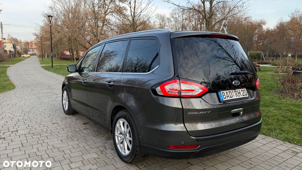 Ford Galaxy 2.0 EcoBlue Twin-Turbo Titanium - 37