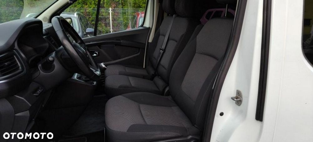 Renault Trafic 2.0 dCi - 10