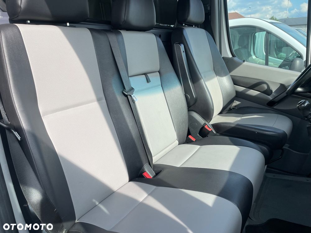 Volkswagen Crafter - 17